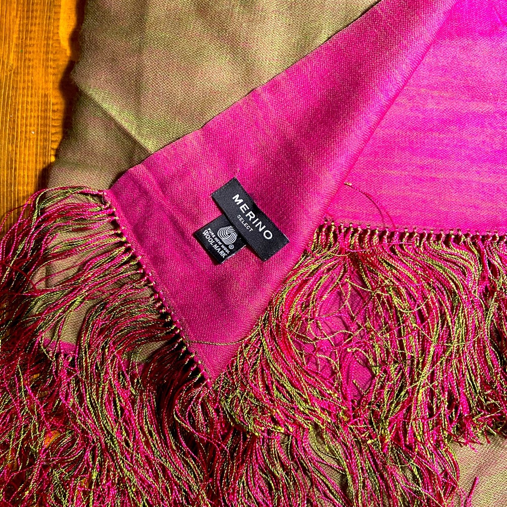 Reversible Merino Wool Scarf - Magenta Pink and Olive Green